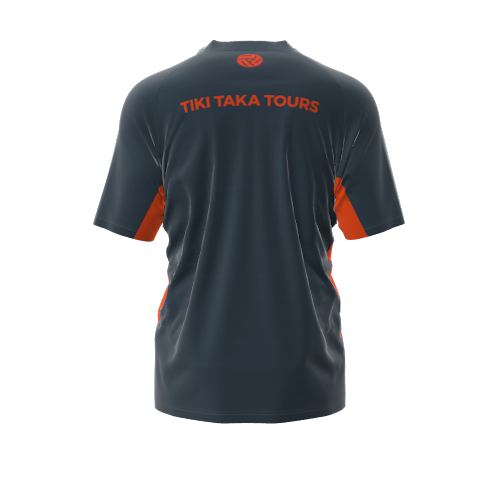 Tiki Taka Tours, Polo